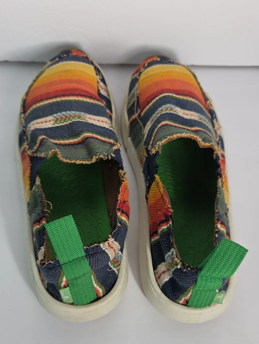 Sanuk Slip-On Canvas Shoes in Multicolor Stripe Size 9 Mens